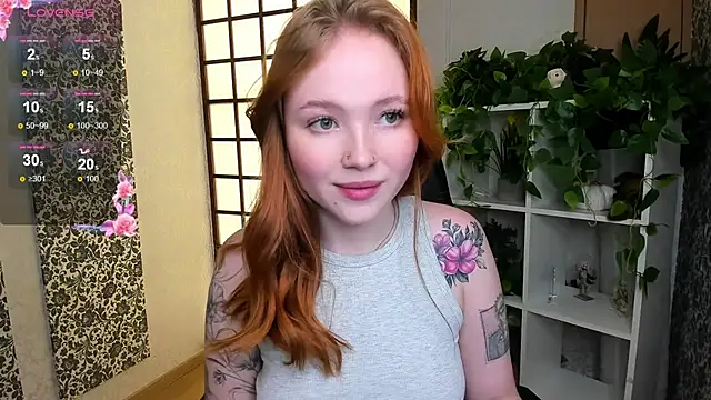 Snapshot of Maya_Light chatting on 02-15-25, 07:49 Maya Light online show from 02-15-25, 07:49