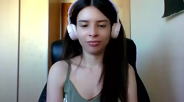 LariceSexy online show from 03-18-25, 04:15