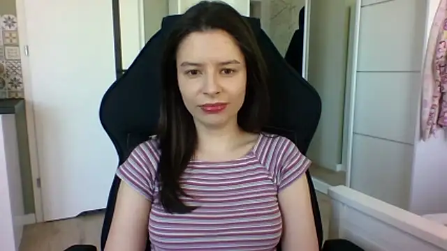 LariceSexy online show from 04-22-26, 12:07