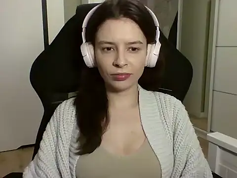 LariceSexy online show from 04-28-26, 06:13