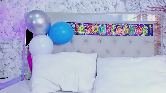 Ariana greenblat online show from 03-10-25, 08:12