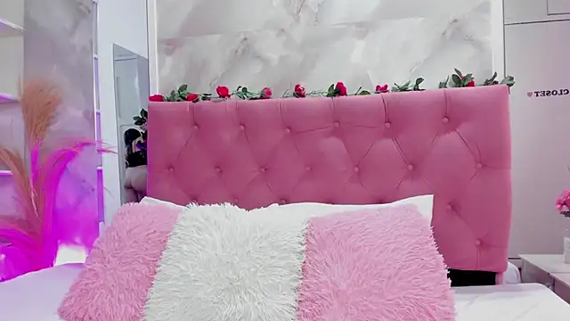 Ariana greenblat online show from 09-10-25, 04:29