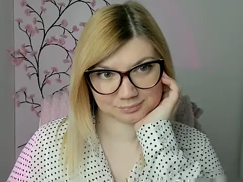 Lola moree online show from 04-23-26, 11:42