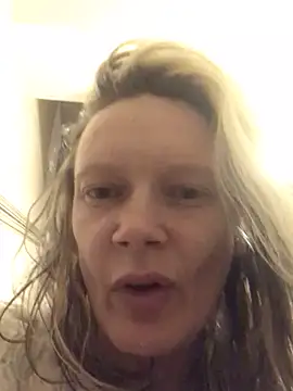 blondey206 online show from 03-10-25, 01:23