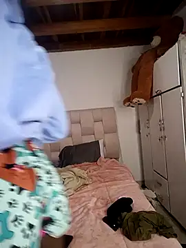 Zaira Rose  online show from 04-13-26, 05:35