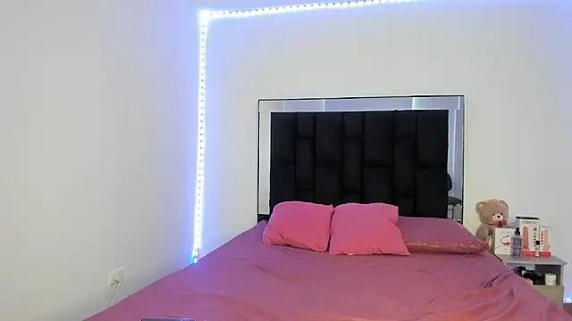 victoriacolin online show from 03-07-25, 12:23