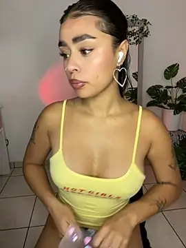 meli ortiz  online show from 11-26-25, 03:57