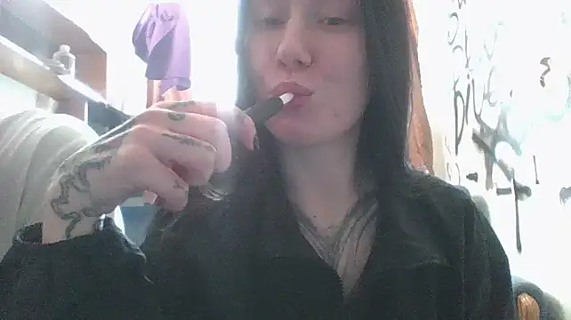 Snapshot of RussNocturnal chatting on 03-19-25, 05:52 RussNocturnal online show from 03-19-25, 05:52