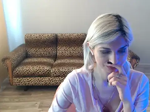 SexyBeatriice online show from 03-21-25, 10:17