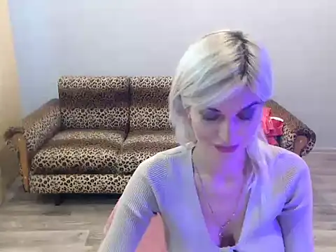 SexyBeatriice online show from 10-09-25, 06:22