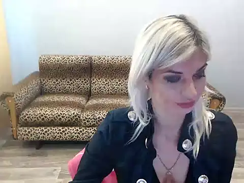 SexyBeatriice online show from 10-17-25, 06:16