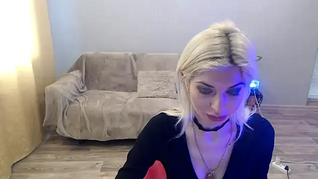 SexyBeatriice online show from 03-27-26, 07:25