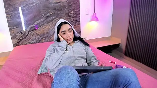 Estefy gomez09 online show from 03-21-25, 09:45