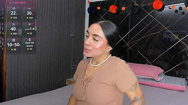 Snapshot of Estefy_gomez09 chatting on 11-06-25, 04:02 Estefy gomez09 online show from 11-06-25, 04:02