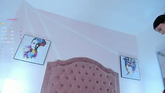 Snapshot of Mia_greco_ chatting on 03-16-25, 02:21 Mia greco  online show from 03-16-25, 02:21