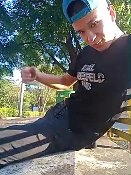 Snapshot of arevalo1124 chatting on 09-13-25, 09:47 arevalo1124 online show from 09-13-25, 09:47