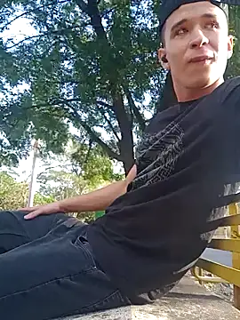 Snapshot of arevalo1124 chatting on 09-26-25, 09:41 arevalo1124 online show from 09-26-25, 09:41