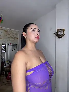 Snapshot of kendall_morry chatting on 10-07-25, 04:31 kendall morry online show from 10-07-25, 04:31