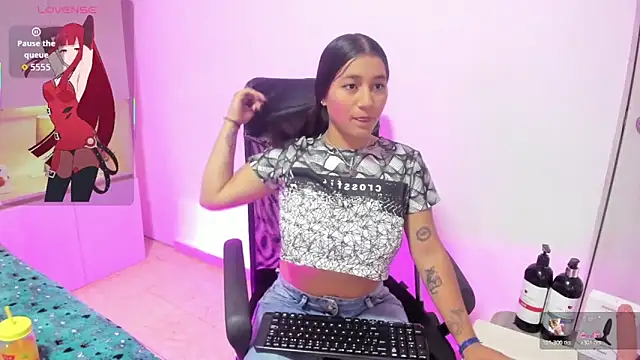 CandyyMaria online show from 11-12-25, 07:57