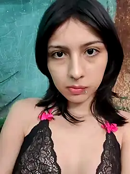 Snapshot of Maiden-Hot chatting on 01-31-25, 01:23 Maiden-Hot online show from 01-31-25, 01:23