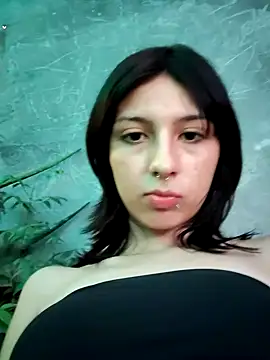 Snapshot of Maiden-Hot chatting on 01-31-25, 10:31 Maiden-Hot online show from 01-31-25, 10:31