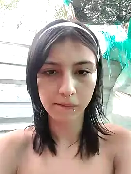 Snapshot of Maiden-Hot chatting on 02-06-25, 01:21 Maiden-Hot online show from 02-06-25, 01:21