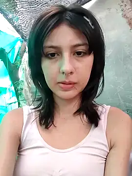 Snapshot of Maiden-Hot chatting on 02-15-25, 01:38 Maiden-Hot online show from 02-15-25, 01:38