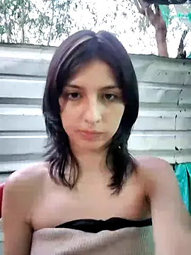 Snapshot of Maiden-Hot chatting on 02-19-25, 01:06 Maiden-Hot online show from 02-19-25, 01:06