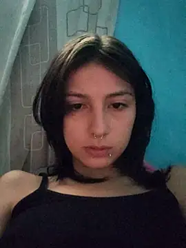 Snapshot of Maiden-Hot chatting on 03-03-25, 02:15 Maiden-Hot online show from 03-03-25, 02:15