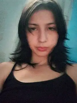 Snapshot of Maiden-Hot chatting on 03-17-25, 05:05 Maiden-Hot online show from 03-17-25, 05:05