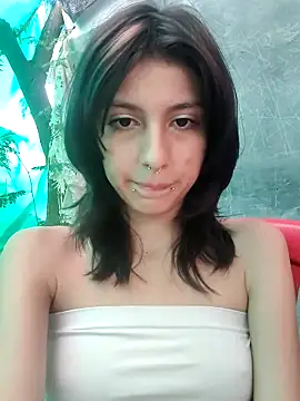 Snapshot of Maiden-Hot chatting on 03-20-25, 08:08 Maiden-Hot online show from 03-20-25, 08:08