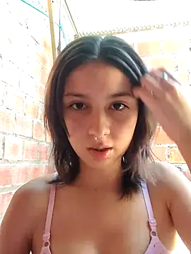 Snapshot of Maiden-Hot chatting on 09-13-25, 07:02 Maiden-Hot online show from 09-13-25, 07:02