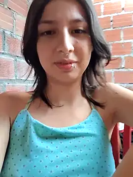 Snapshot of Maiden-Hot chatting on 10-03-25, 08:17 Maiden-Hot online show from 10-03-25, 08:17