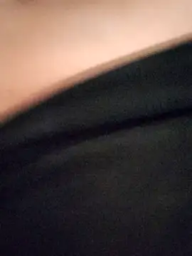 Snapshot of Maiden-Hot chatting on 10-20-25, 08:42 Maiden-Hot online show from 10-20-25, 08:42