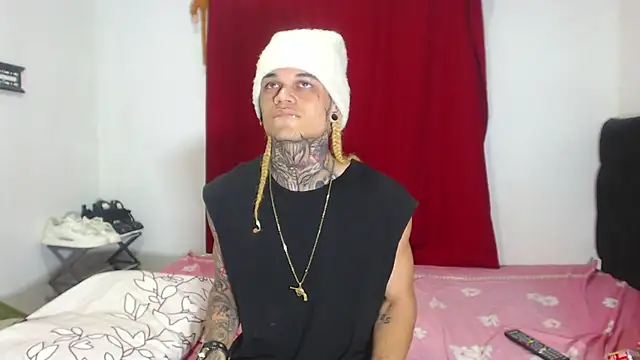 hot man05 online show from 01-30-25, 02:06