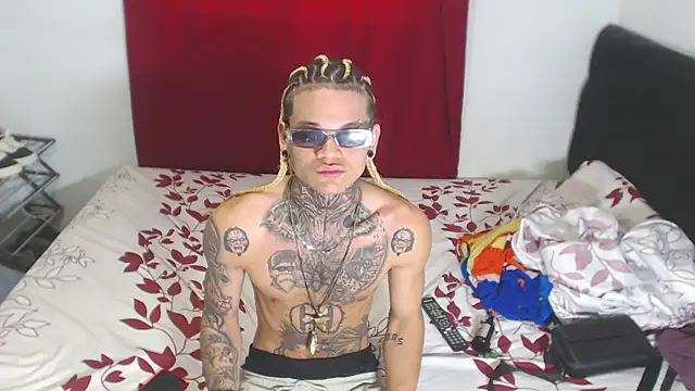 hot man05 online show from 02-03-25, 03:17