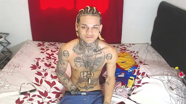 hot man05 online show from 02-03-25, 06:17