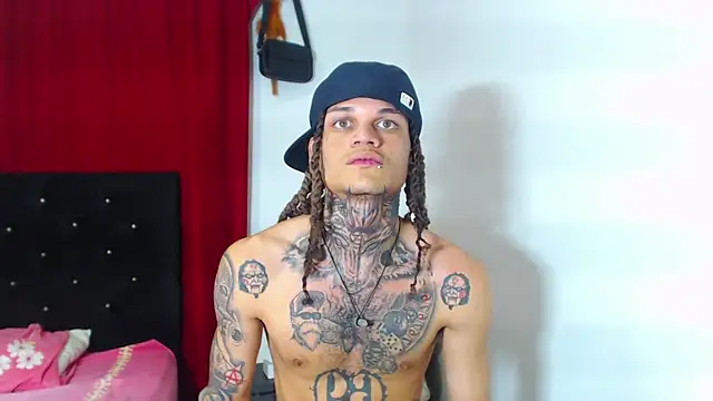 hot man05 online show from 03-19-25, 08:34