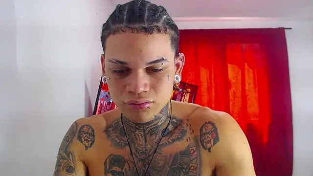 hot man05 online show from 10-25-25, 05:19