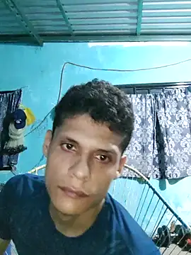 Snapshot of CarlosZava27216 chatting on 10-27-25, 05:44 CarlosZava27216 online show from 10-27-25, 05:44