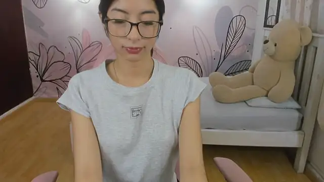 mia vanucci1 online show from 02-02-25, 02:59