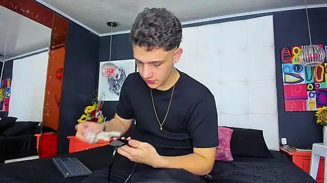 Thomas May4rs online show from 03-12-25, 04:30