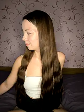 Arielle Swan online show from 11-29-25, 01:47