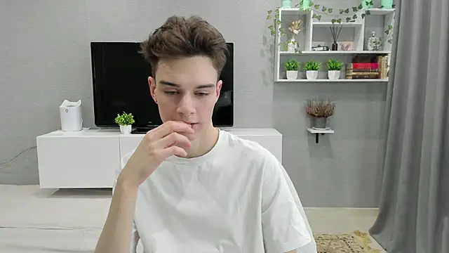 avegothy- online show from 02-12-25, 09:52