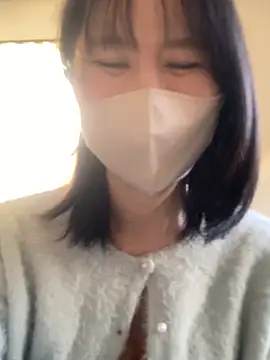 Snapshot of MURA-saki chatting on 02-14-25, 12:41 MURA-saki online show from 02-14-25, 12:41