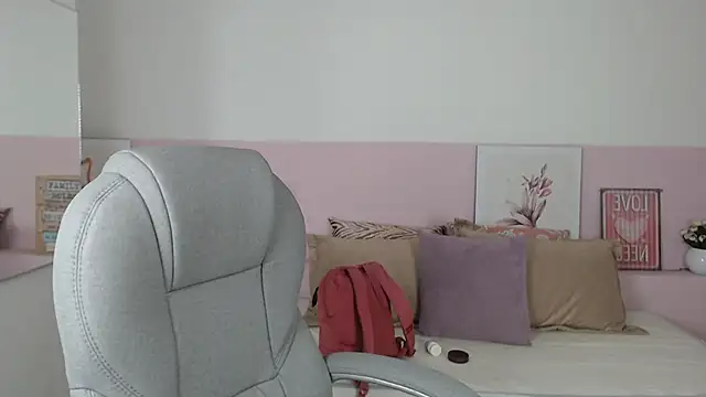 brendathompson  online show from 02-15-25, 12:33