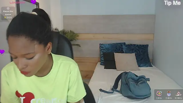 brendathompson  online show from 09-26-25, 03:43