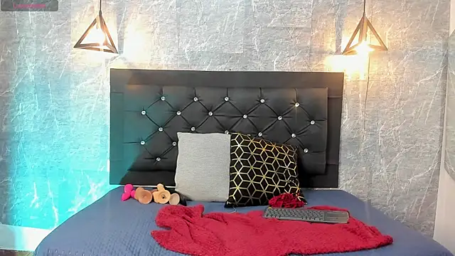 Snapshot of emberhodson chatting on 11-16-25, 11:27 emberhodson online show from 11-16-25, 11:27