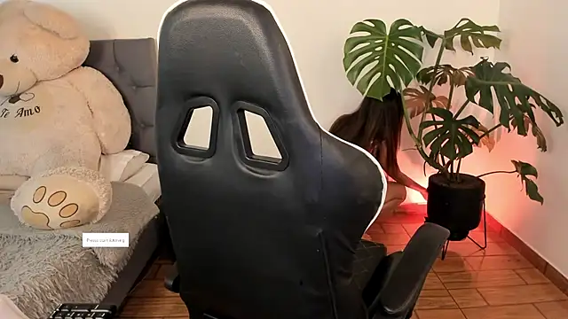 soymmia1 online show from 03-22-25, 11:42