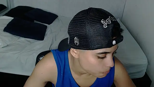 Liiamthompson online show from 03-09-25, 11:36